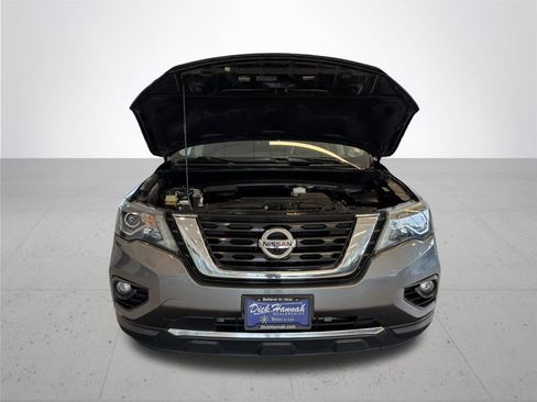 Used 2020 Nissan Pathfinder SL AWD/4WD image 4