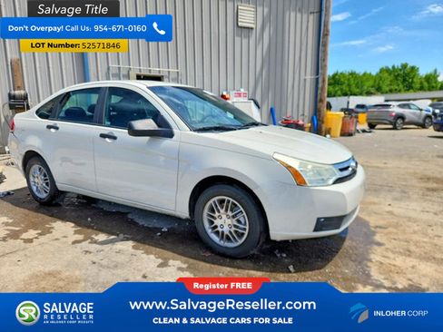 Used 2010 Ford Focus SE FWD image 5