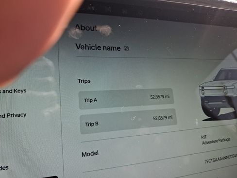 Used 2022 Rivian R1T Adventure AWD/4WD image 9