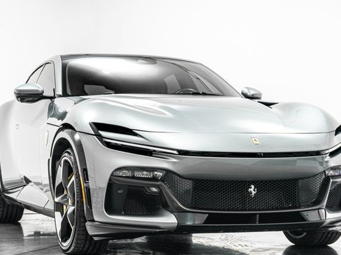 Used 2025 Ferrari Purosangue AWD/4WD image 3