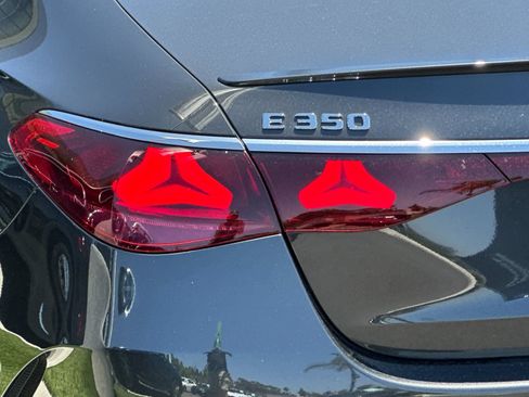 Used 2025 Mercedes-Benz E 350 Sedan image 33