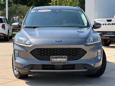 Used 2021 Ford Escape SEL w/ Technology Package FWD image 2