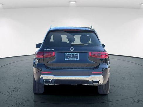 Certified 2026 Mercedes-Benz GLB 250 image 6