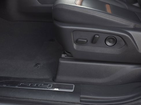 Used 2025 GMC Sierra 1500 AT4 w/ AT4 Premium Package image 10