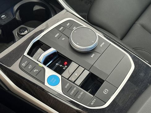 Used 2023 BMW i4 eDrive35 w/ Premium Package RWD image 18