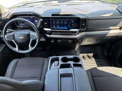 Used 2023 Chevrolet Silverado 1500 LT AWD/4WD image 21