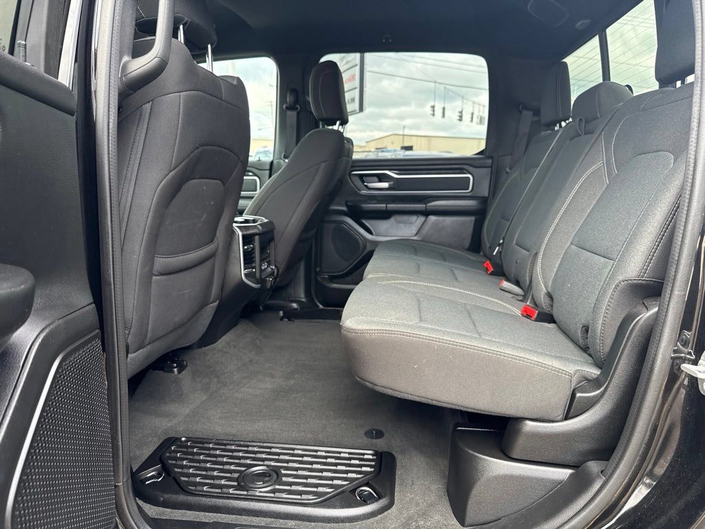 Used 2022 RAM 1500 Big Horn AWD/4WD image 18