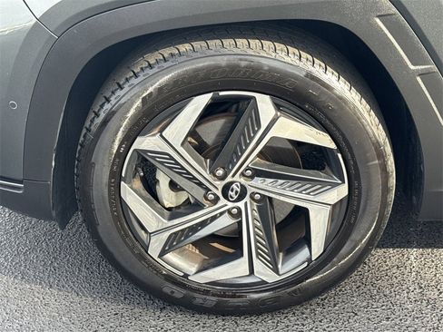 Used 2022 Hyundai Tucson Limited image 11