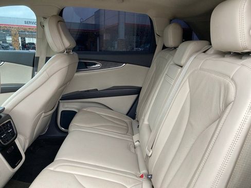 Used 2020 Lincoln Nautilus Reserve w/ Cargo Utility Package image 11