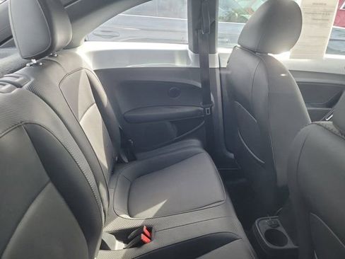 Used 2015 Volkswagen Beetle 1.8T FWD image 4