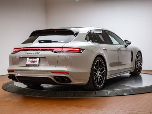 Certified 2022 Porsche Panamera GTS image 6