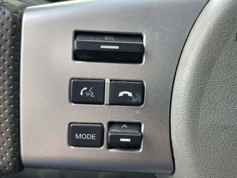 Used 2019 Nissan Frontier SV image 16