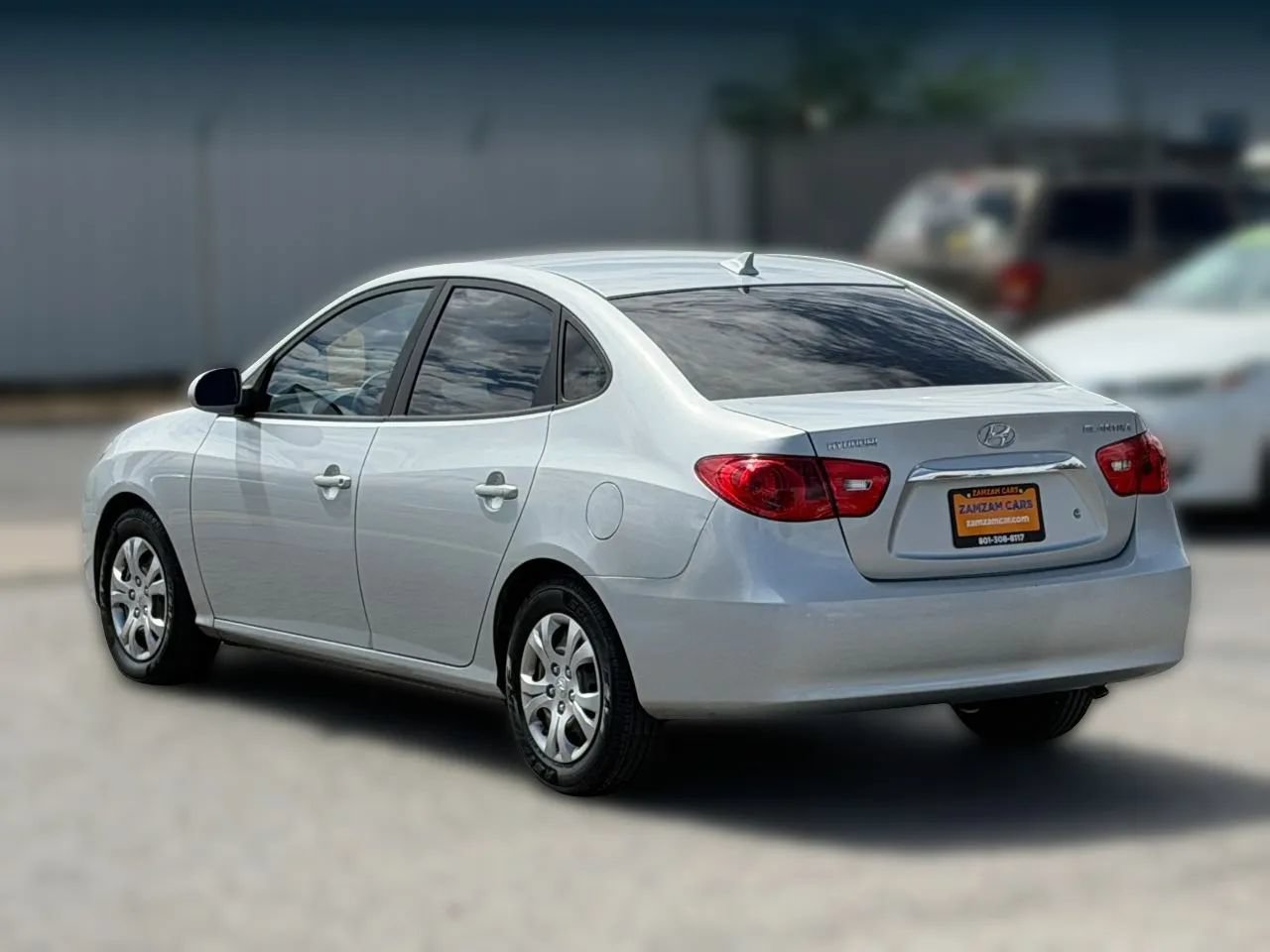 Used 2010 Hyundai Elantra GLS FWD image 6