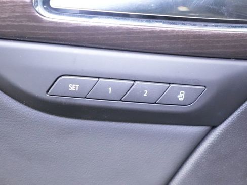 Used 2022 Buick Envision Avenir w/ Technology Package II FWD image 18
