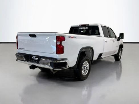 Used 2024 Chevrolet Silverado 2500 LT AWD/4WD image 10