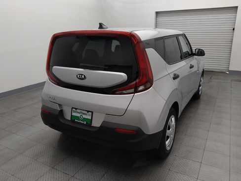 Used 2021 Kia Soul LX image 7