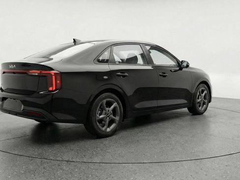 Used 2025 Kia K4 FWD image 9