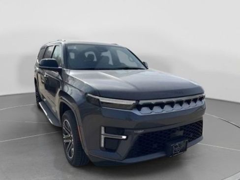 New 2026 Jeep Grand Wagoneer L 4WD w/ Premium Group I image 5