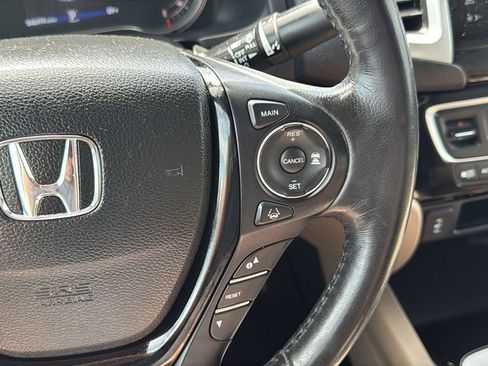 Used 2018 Honda Ridgeline RTL-E image 24