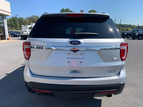 Used 2016 Ford Explorer 4WD image 6