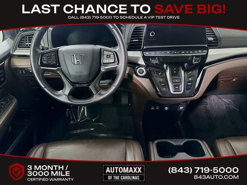 Used 2025 Honda Odyssey Touring image 18