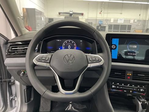 New 2026 Volkswagen Jetta SE FWD image 15