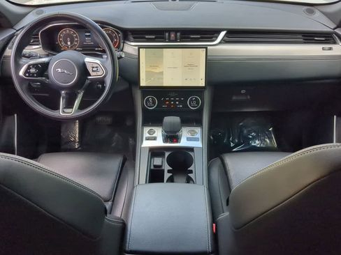 Used 2025 Jaguar F-PACE R-Dynamic S image 14