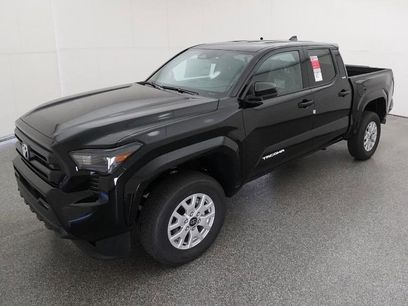 New 2025 Toyota Tacoma SR5