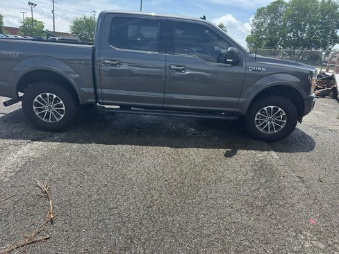 Used 2020 Ford F150 XLT w/ Equipment Group 302A Luxury AWD/4WD image 4