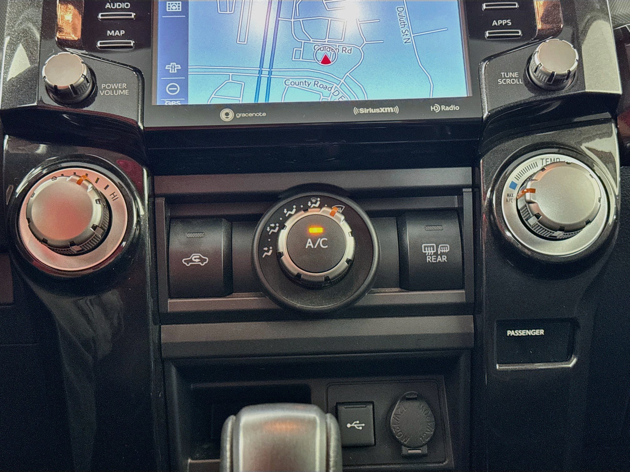 Certified 2021 Toyota 4Runner Venture w/ Moonroof Package AWD/4WD image 16