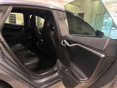 Used 2017 Tesla Model S 75D image 29