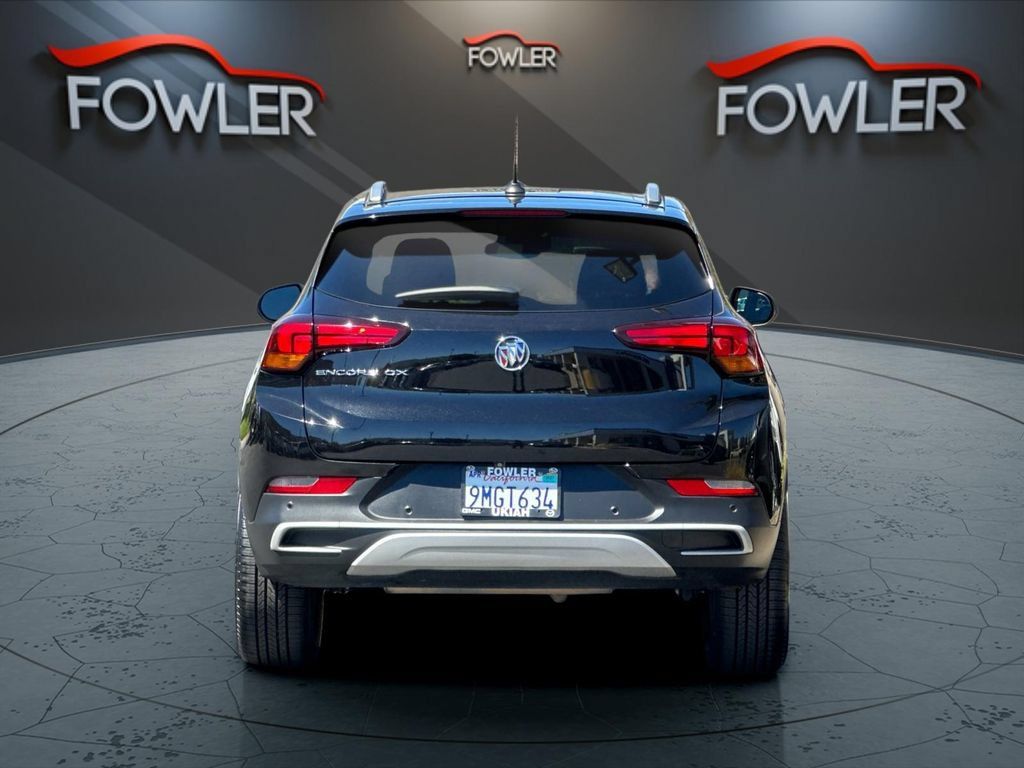 Used 2021 Buick Encore GX Select w/ Advanced Technology Package FWD image 4