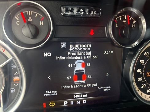 Used 2018 RAM 2500 Laramie AWD/4WD image 10