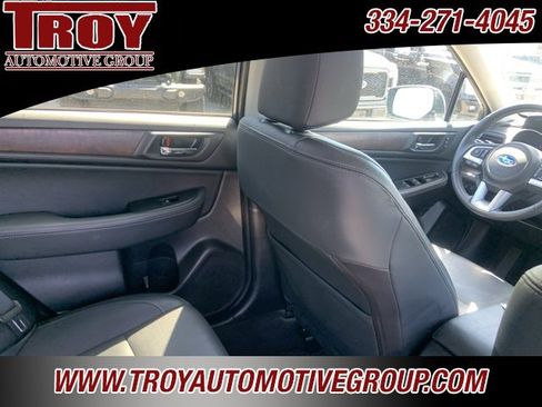 Used 2017 Subaru Outback 2.5i Limited image 31