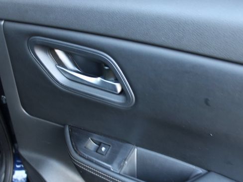 Used 2024 Nissan Rogue SV FWD image 25