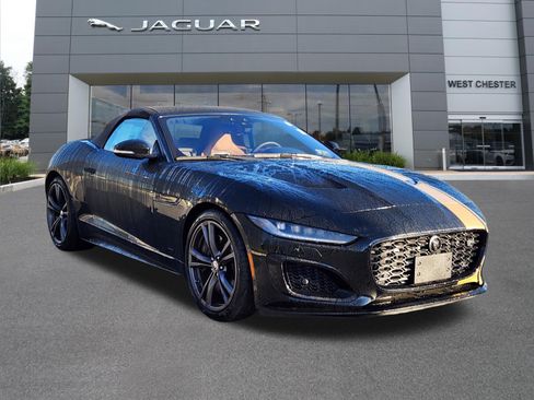 Used 2024 Jaguar F-TYPE R AWD/4WD image 2