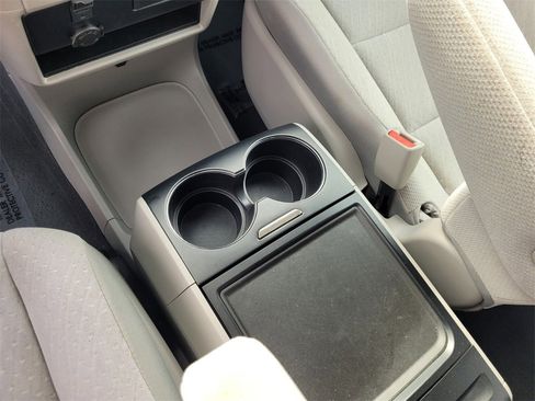 Used 2020 Toyota Sienna LE image 24