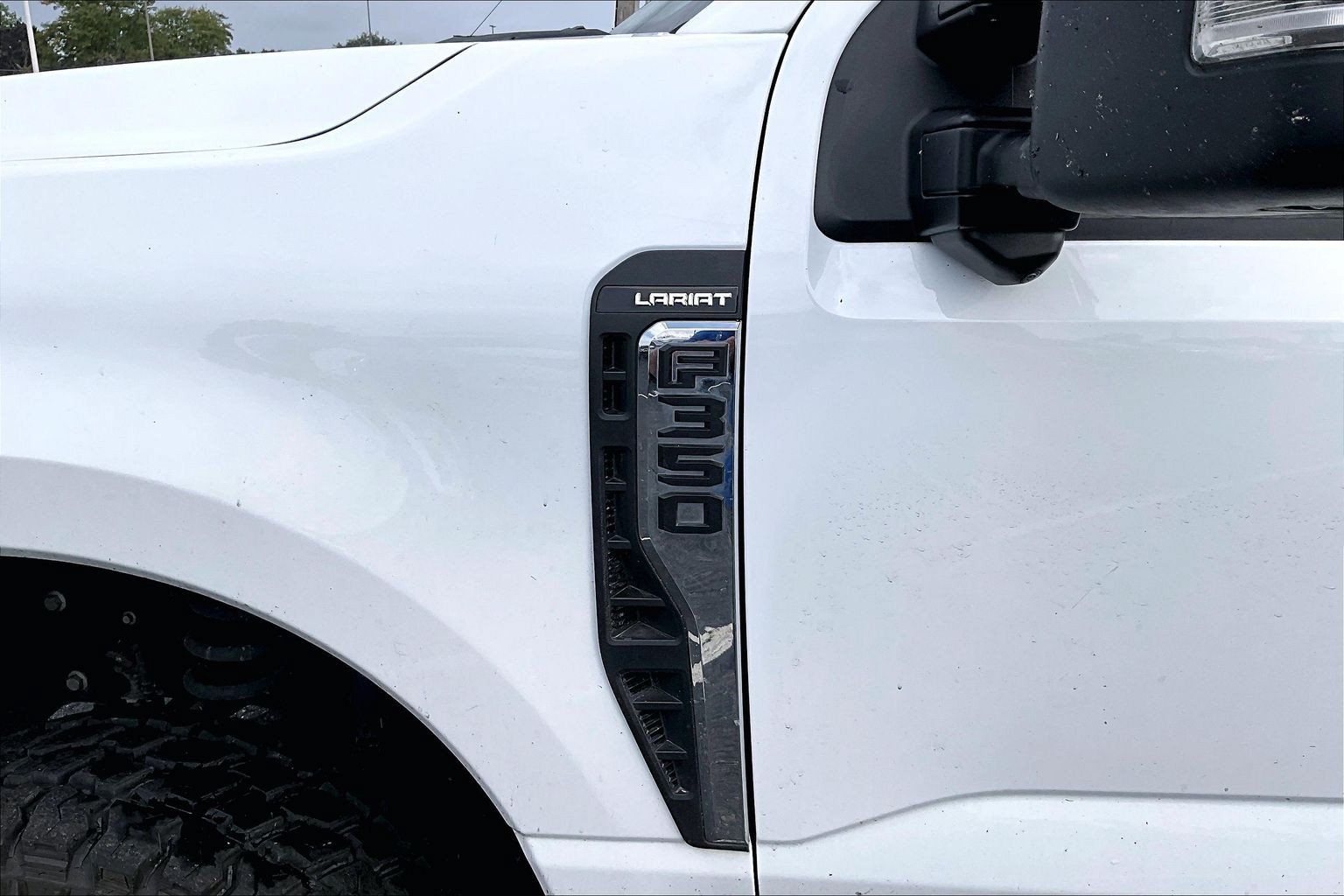 Used 2023 Ford F350 Lariat AWD/4WD image 7