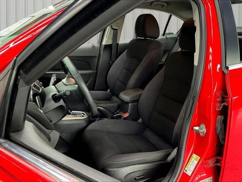 Used 2015 Chevrolet Cruze LT image 20
