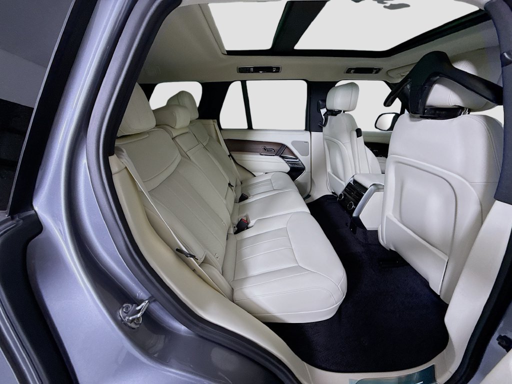 New 2026 Land Rover Range Rover SE AWD/4WD image 22