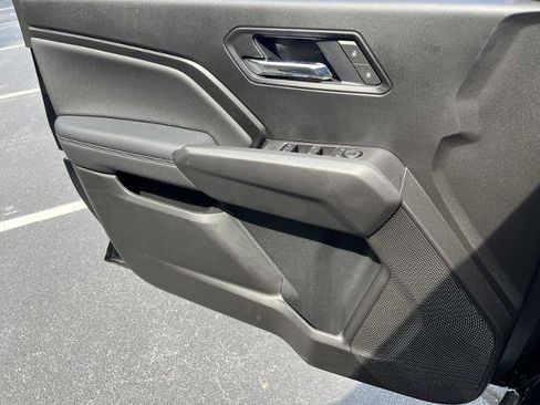 New 2026 GMC Canyon Elevation w/ Convenience Package image 14