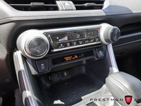 Used 2020 Toyota RAV4 LE w/ All Weather Liner Package AWD/4WD image 15