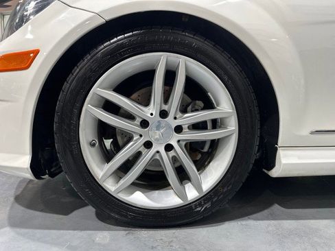 Used 2014 Mercedes-Benz C 250 Sedan image 7