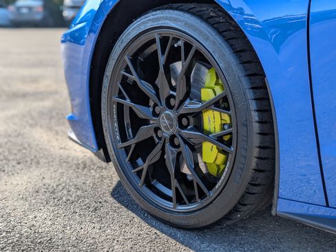 Used 2023 Chevrolet Corvette Stingray Premium Cpe w/ Z51 Performance Package image 7