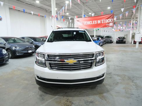 Used 2019 Chevrolet Tahoe Premier image 3