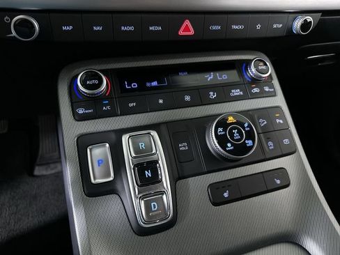 Used 2025 Hyundai Palisade SEL AWD/4WD image 16