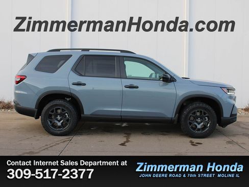 New 2025 Honda Pilot TrailSport image 1