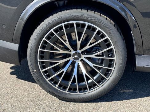 New 2025 Mercedes-Benz GLC 43 AMG 4MATIC Coupe image 17