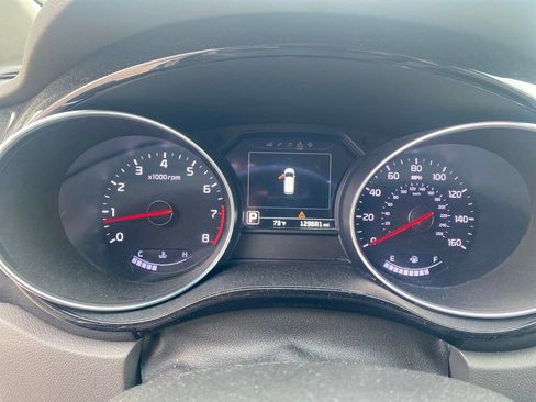 Used 2015 Kia Sedona SX FWD image 11