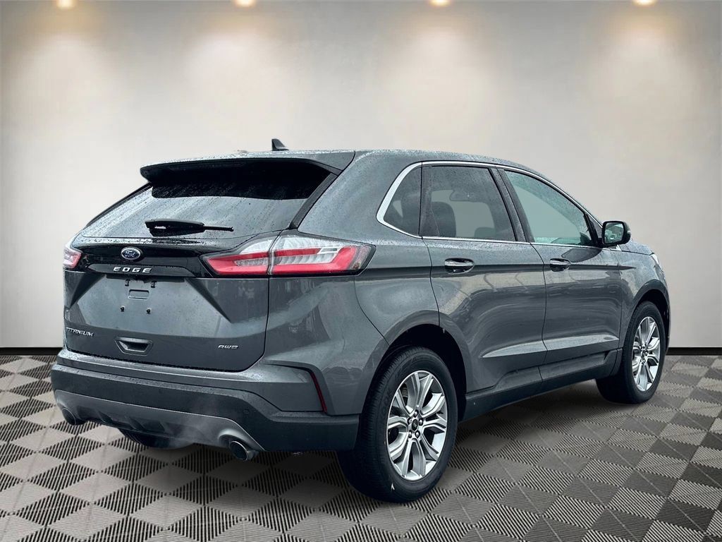 Certified 2024 Ford Edge Titanium AWD/4WD image 4